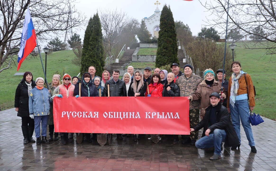 В Крыму на Братском кладбище воинов Русской армии состоялась высадка деревьев