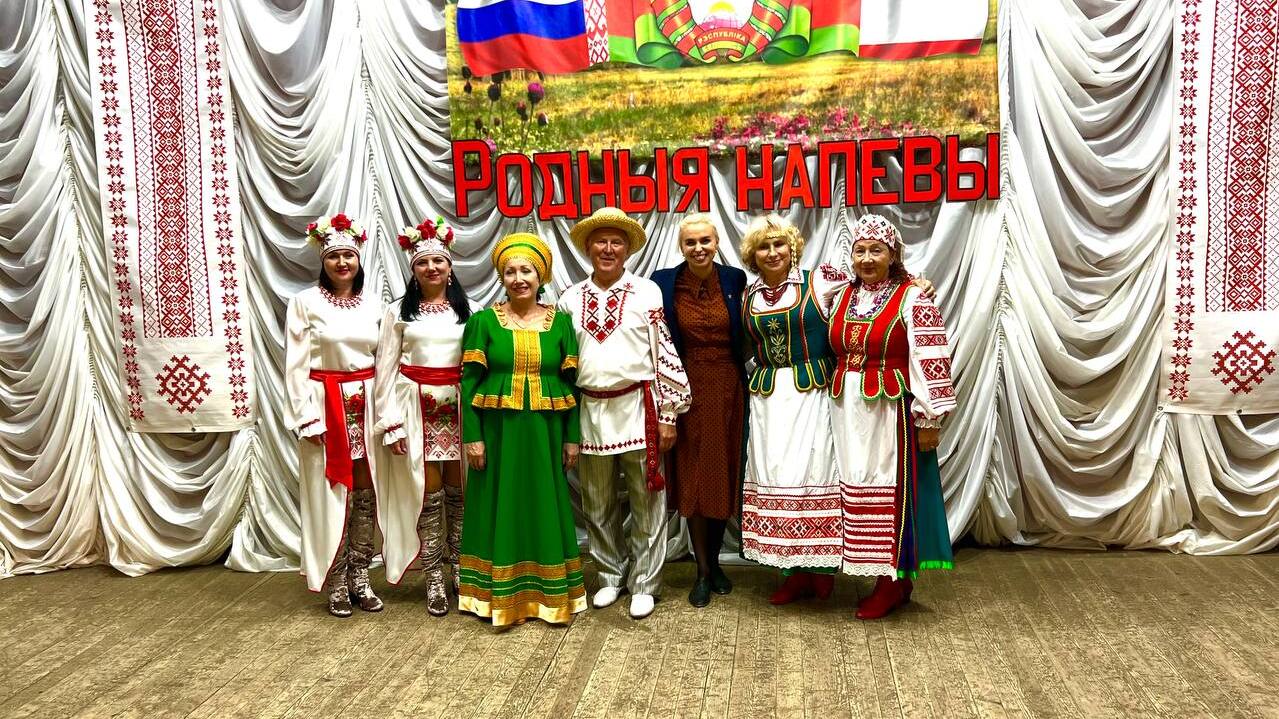 Белорусы Крыма провели V Фестиваль белорусской культуры «Родные напевы»