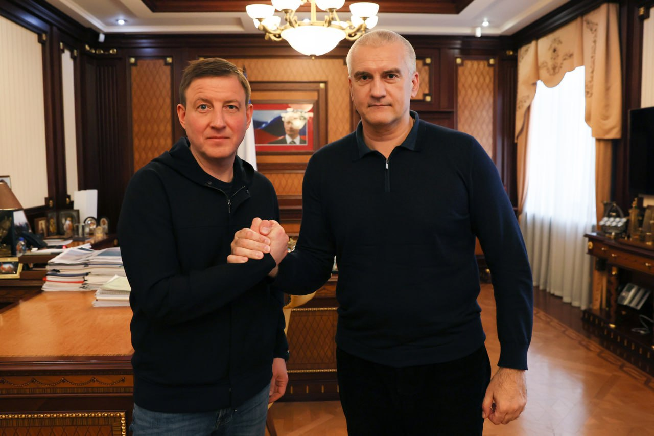 Сергей Аксёнов и Андрей Турчак провели рабочую встречу в Крыму