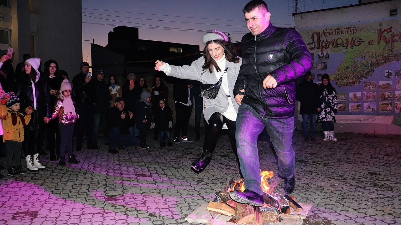 В Симферополе отметили армянский день влюбленных Терендез