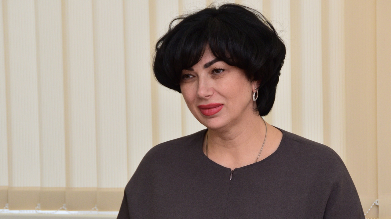 Олена Проценко: «Будемо і далі займатись благоустроєм та озеленювати наш Сімферополь»