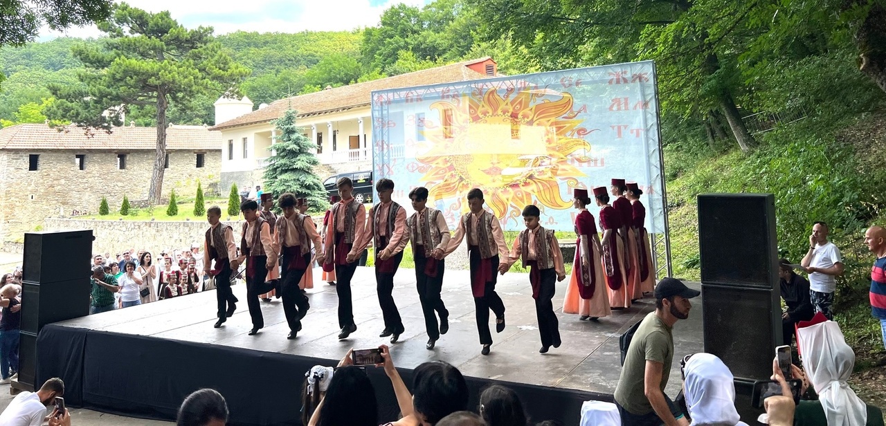 В Крыму отметили армянский национальный праздник Вардавар