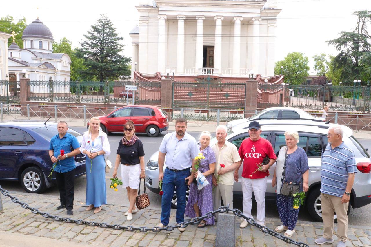 У Сімферополі поклали квіти на честь переможного Кримського походу князя Василя Долгорукова