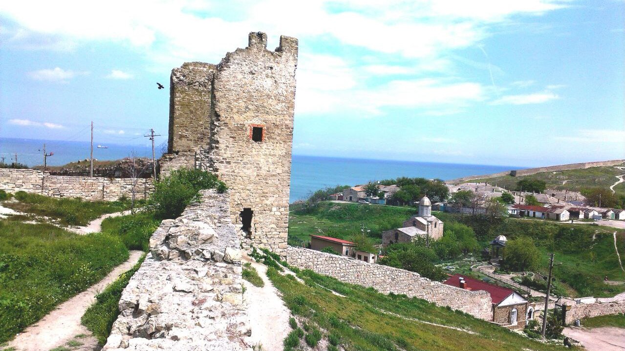 Крепости Крыма: в поисках следов былого величия