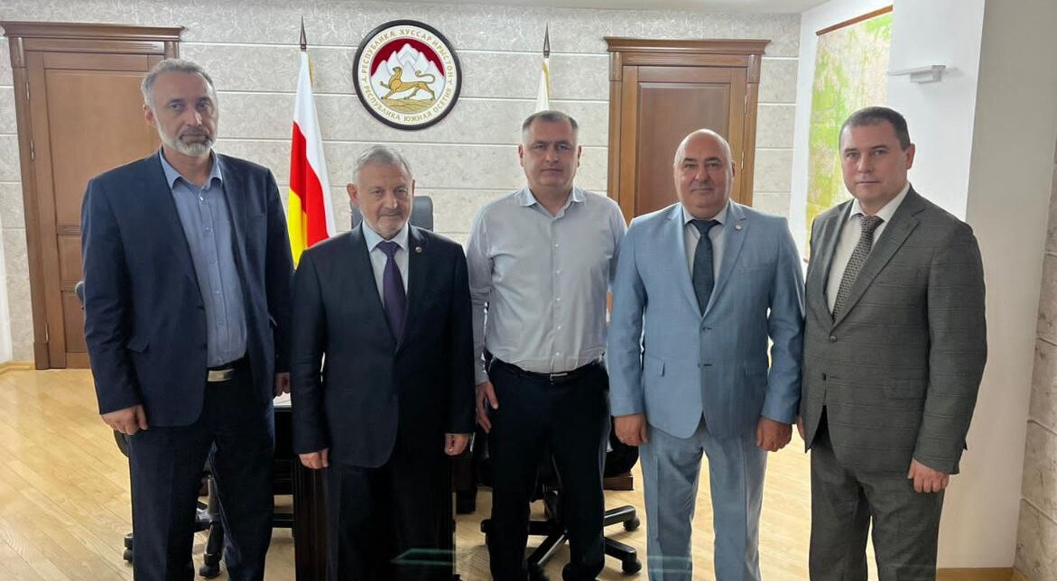Делегація ГП РК провела зустріч з Президентом Республіки Південна Осетія Аланом Гаглоєвим