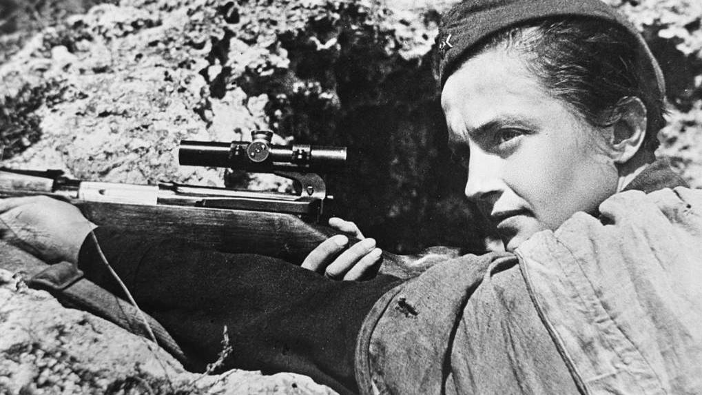 105 років від дня народження найвідомішої снайперки Людмили Павличенко