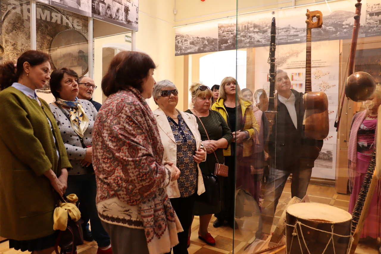 Украинцы Нижнегорского района посетили Крымский этнографический музей