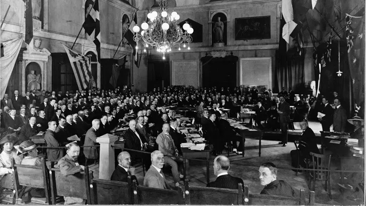 Генуэзская конференция и ее роль в признании Советской России