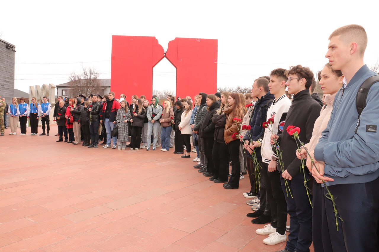 В Крыму почтили память жертв трагедии в Хатыни